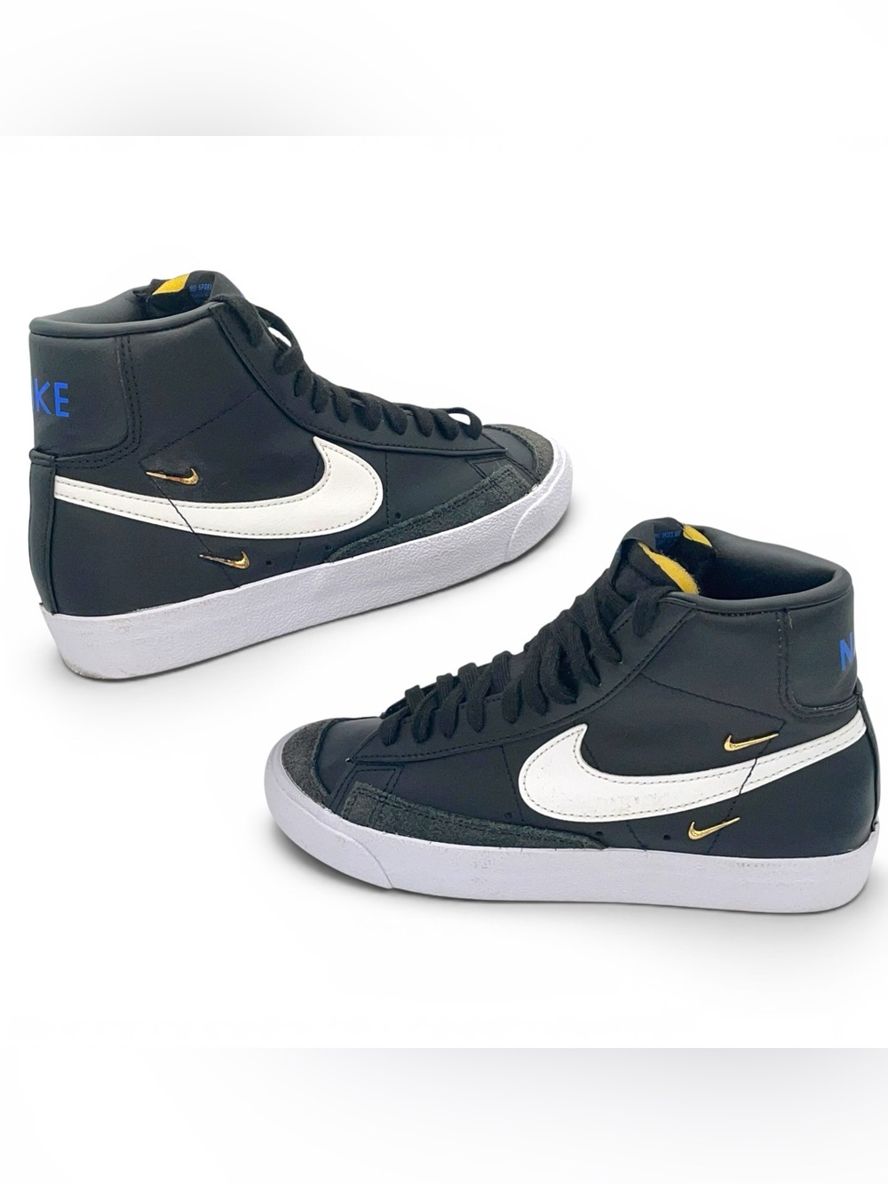 Nike Blazer Mid 77 Womens Size 7 Black White High Top Sneakers